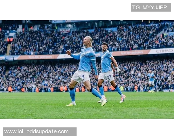 那不勒斯狂胜曼城四球晋级足总杯引发全场震撼