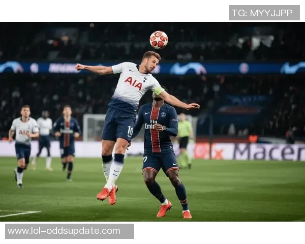 德甲热刺与巴黎圣日耳曼激战成平补时争议进球引发全场狂欢