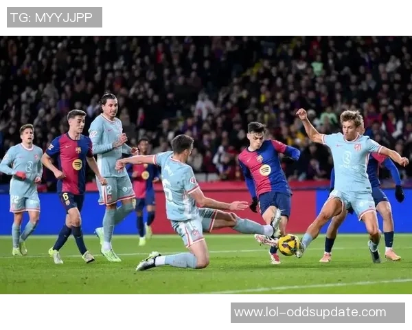 中超精彩对决巴萨与曼城战成平局乌龙球引发争议判罚全场沸腾