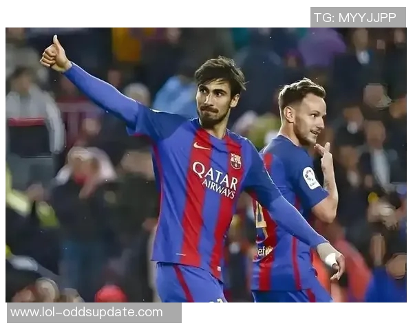 世界杯激战巴萨逆转国米争议判罚引发全场热议