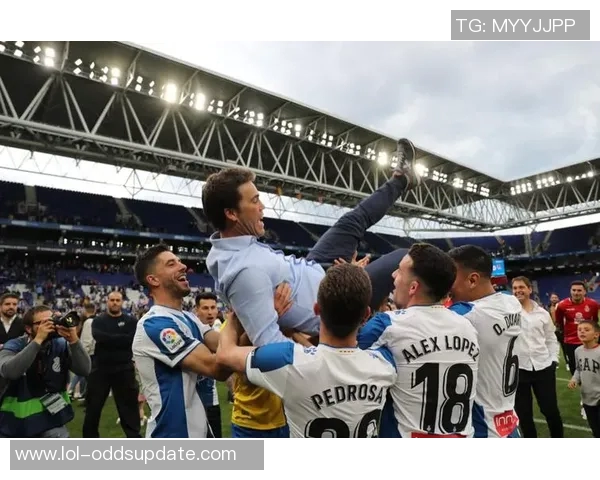 中超激战利物浦大胜AC米兰红牌事件引发全场热议精彩进球回顾